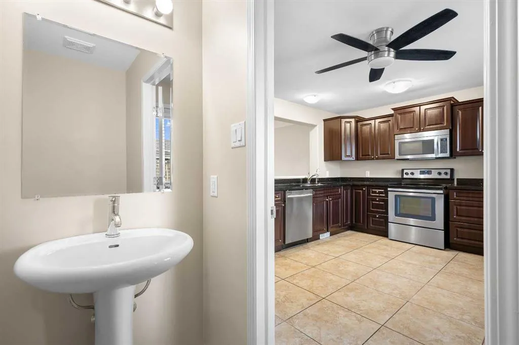1521 47C Avenue, #1