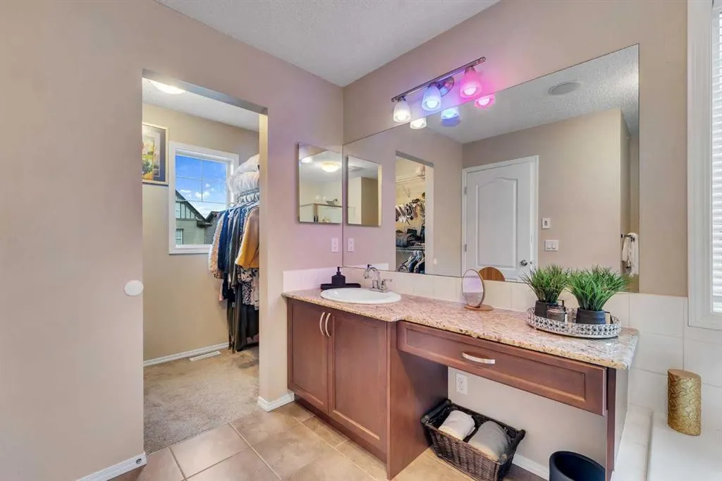 31 Skyview Point Road NE