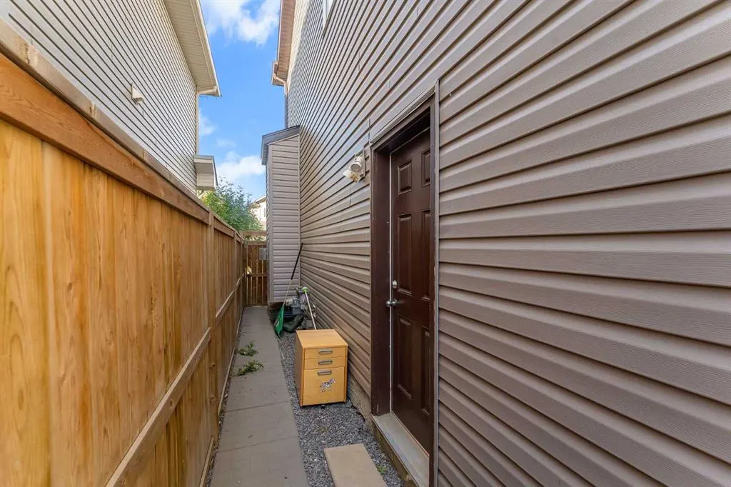 31 Skyview Point Road NE