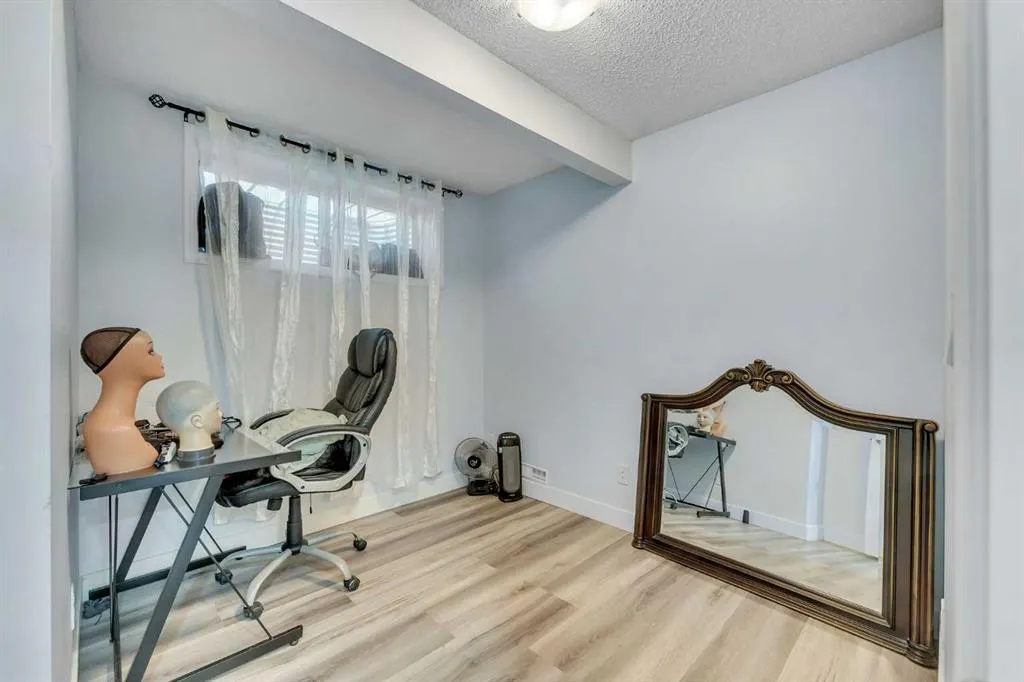 31 Skyview Point Road NE
