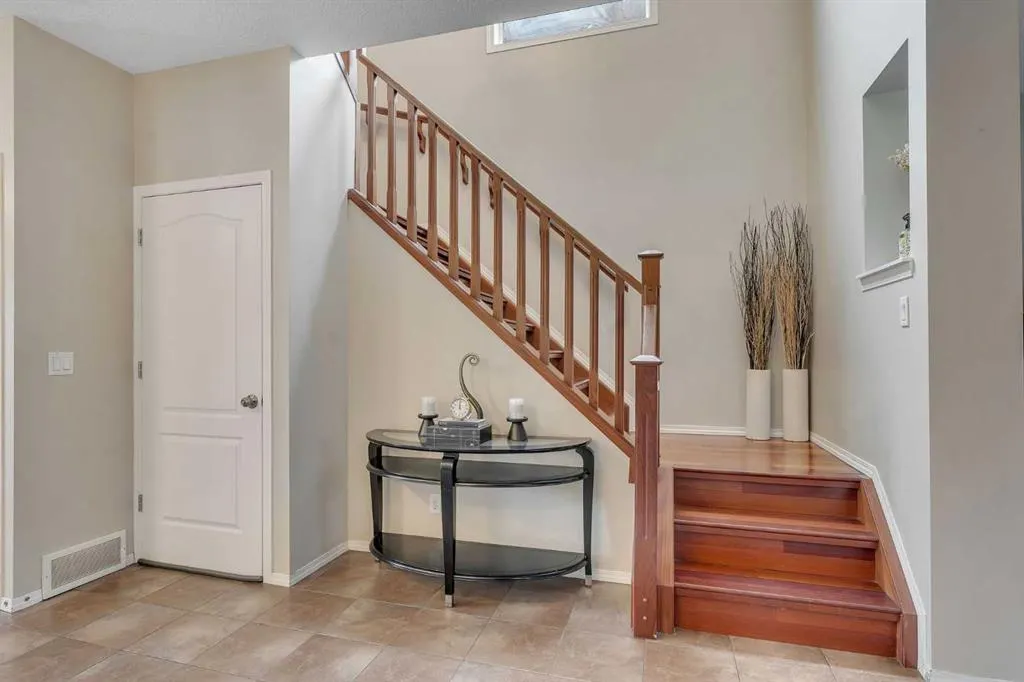 31 Skyview Point Road NE