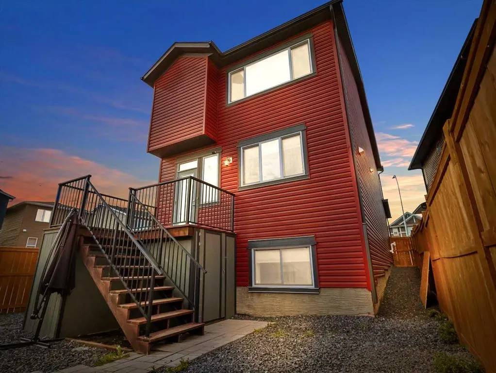 20 Evanscrest Place NW