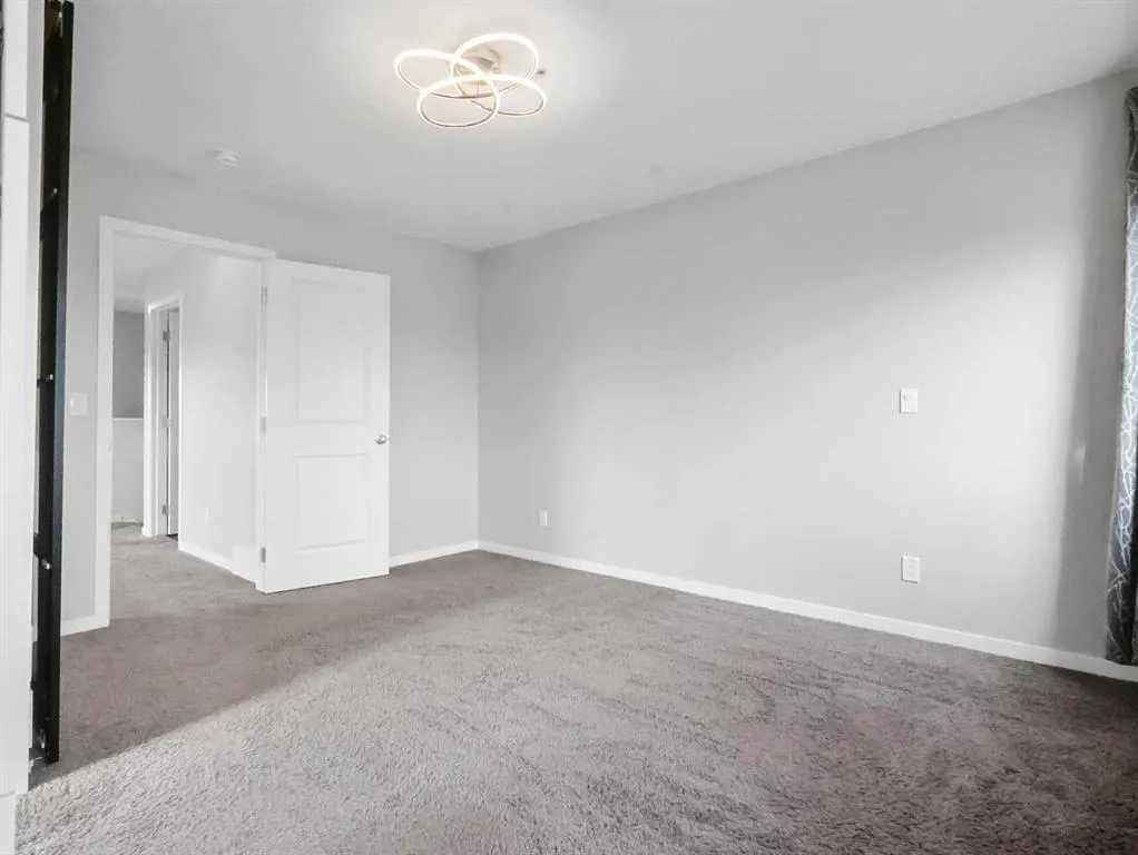 20 Evanscrest Place NW