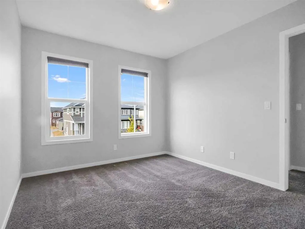 20 Evanscrest Place NW