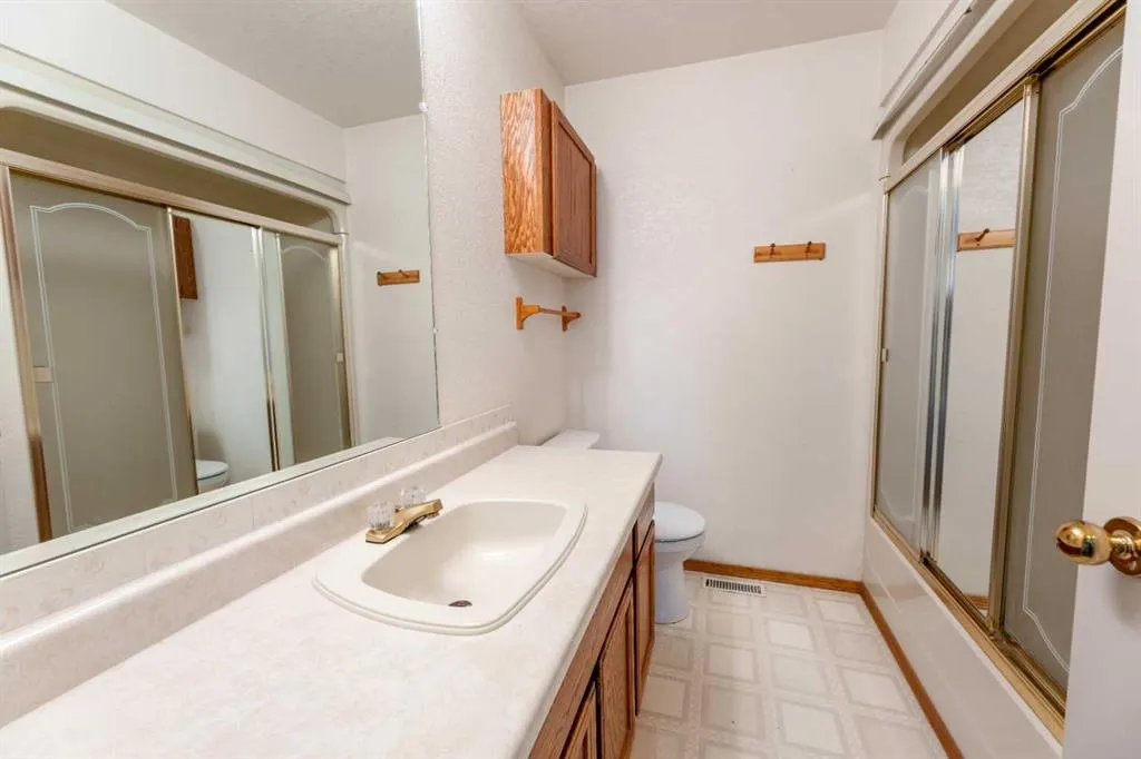 320 Collinge Road