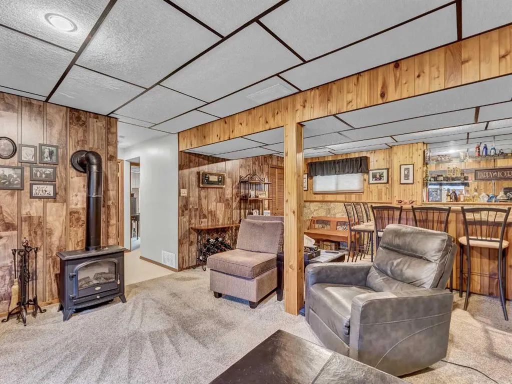 19 Chow Avenue SE