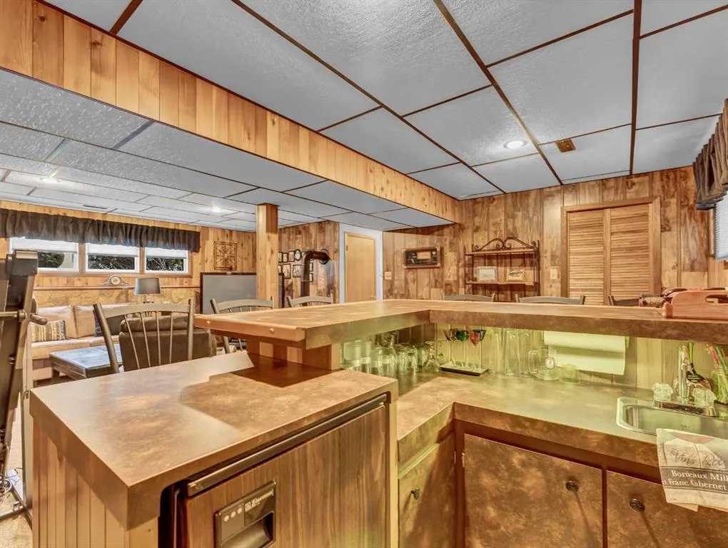 19 Chow Avenue SE