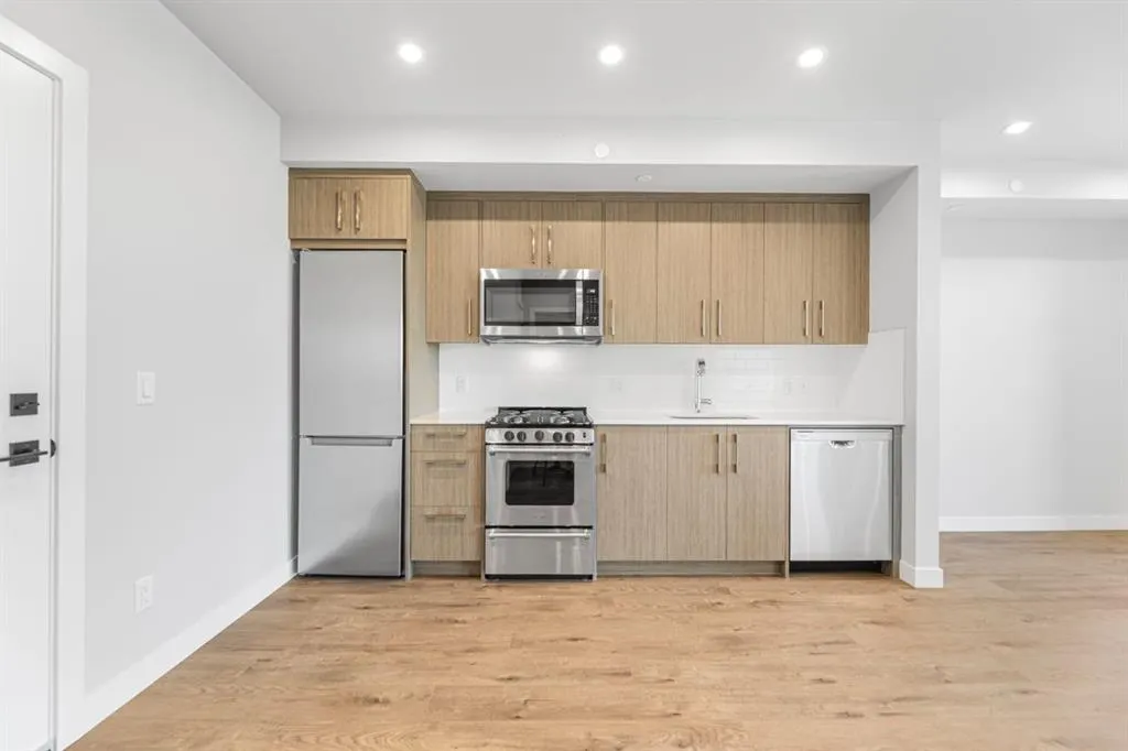 110 18A Street NW, #647