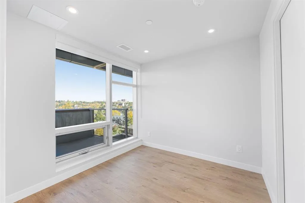 110 18A Street NW, #647