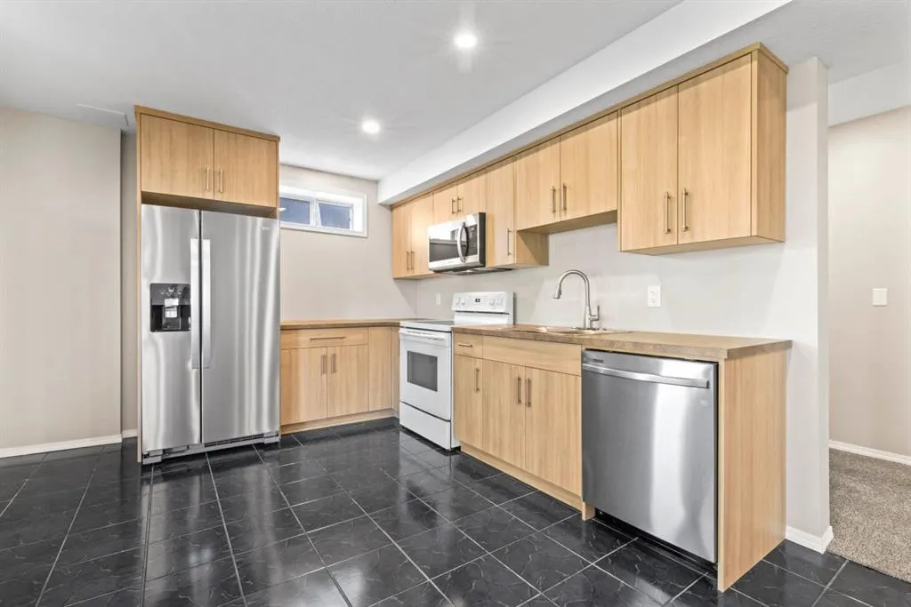 435 Douglas Ridge Mews SE