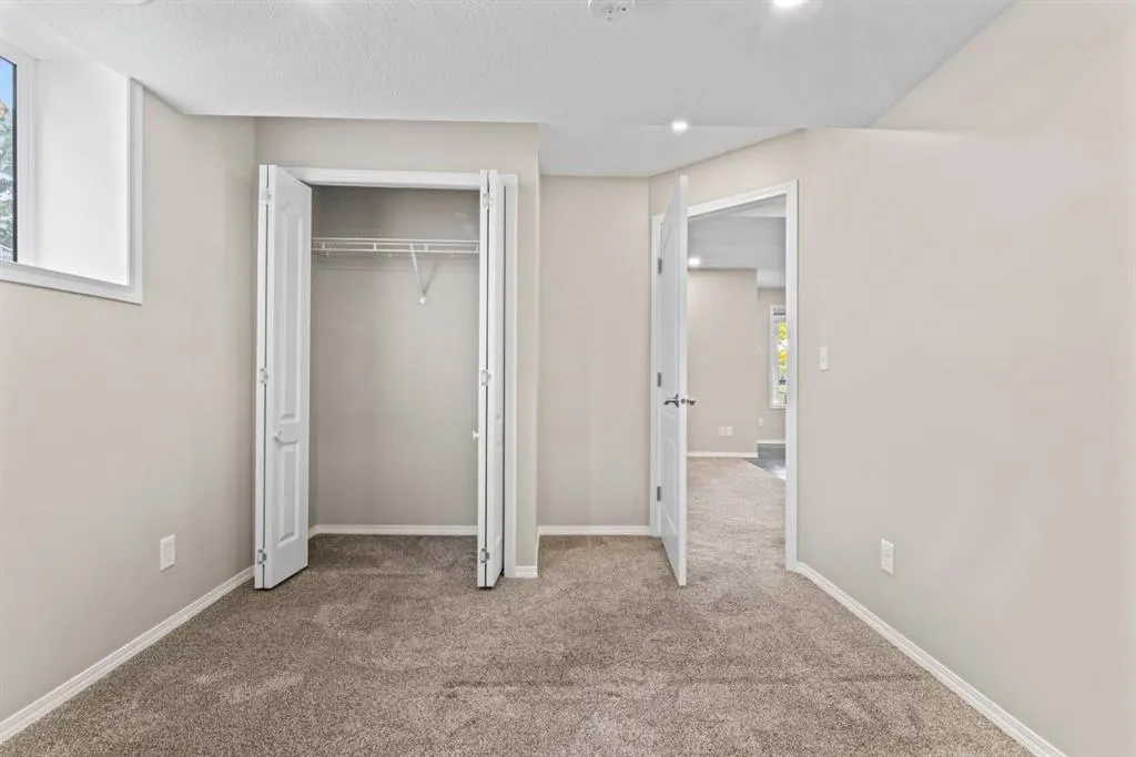 435 Douglas Ridge Mews SE