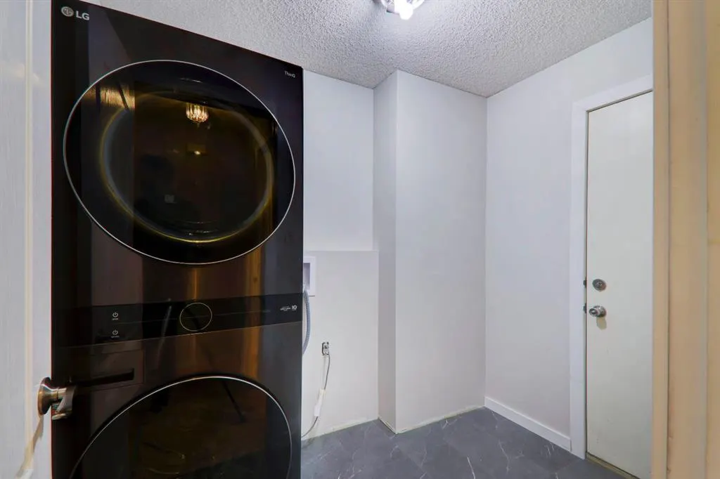 435 Douglas Ridge Mews SE