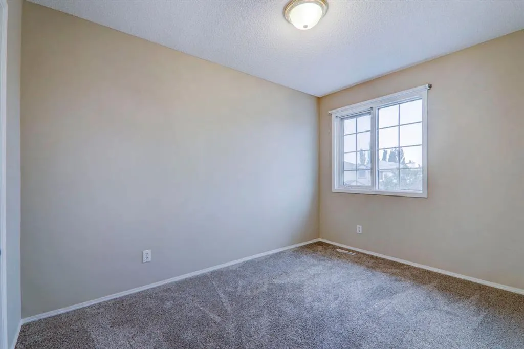 435 Douglas Ridge Mews SE