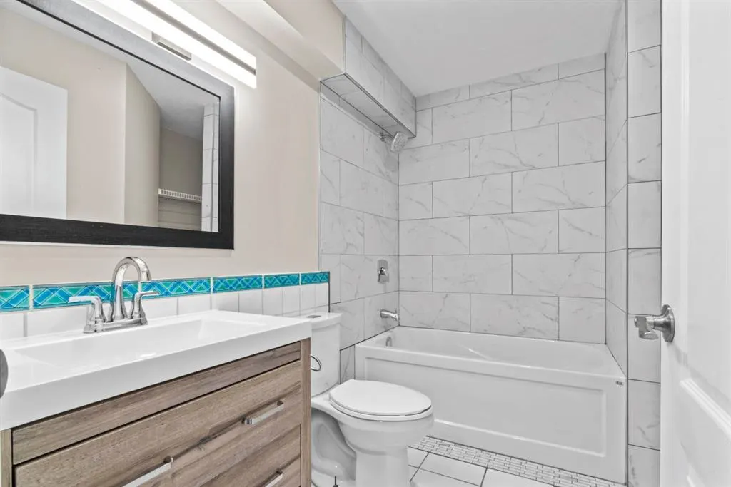 435 Douglas Ridge Mews SE