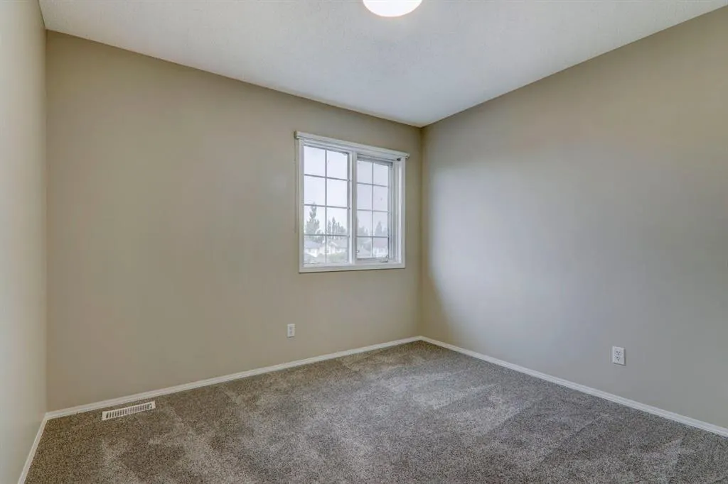 435 Douglas Ridge Mews SE