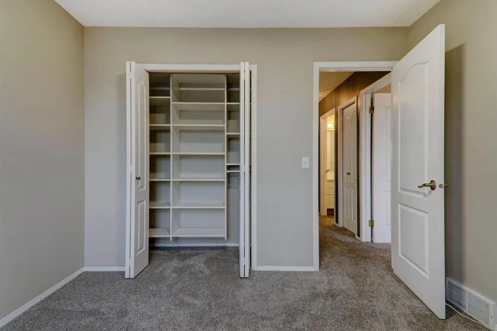 435 Douglas Ridge Mews SE