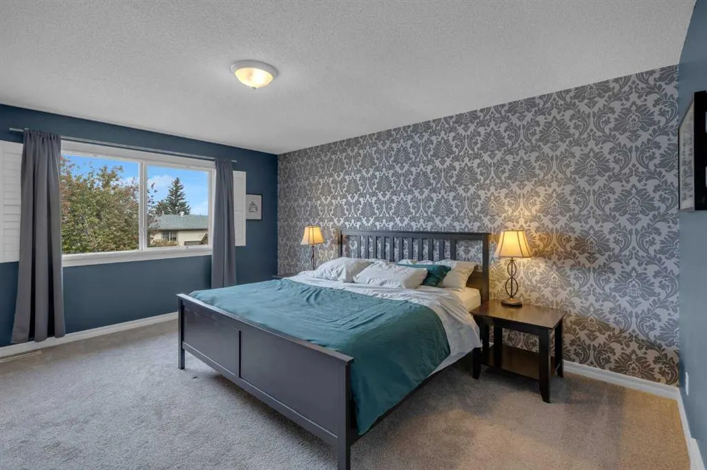 99 Macewan Park Road NW