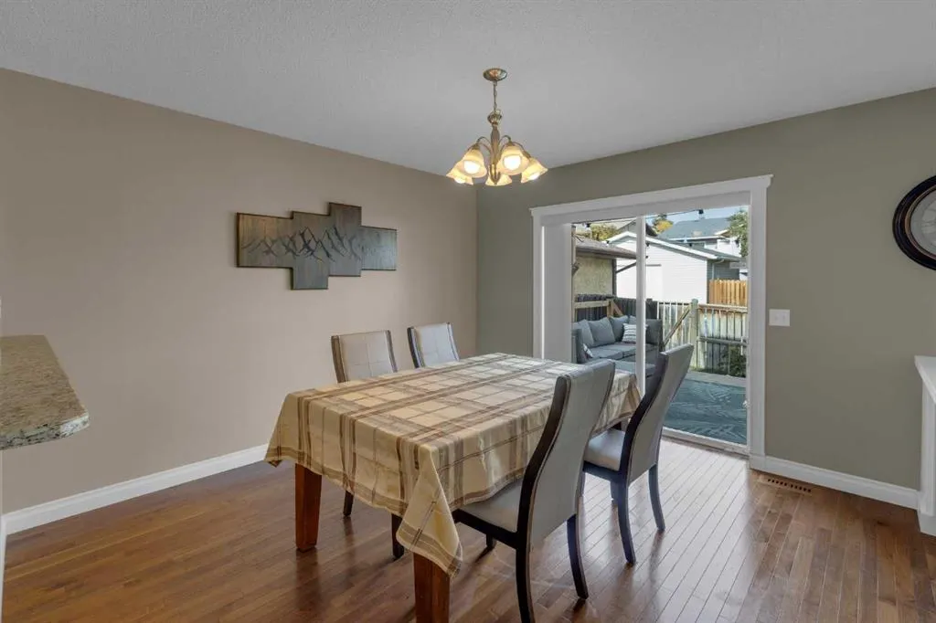 99 Macewan Park Road NW