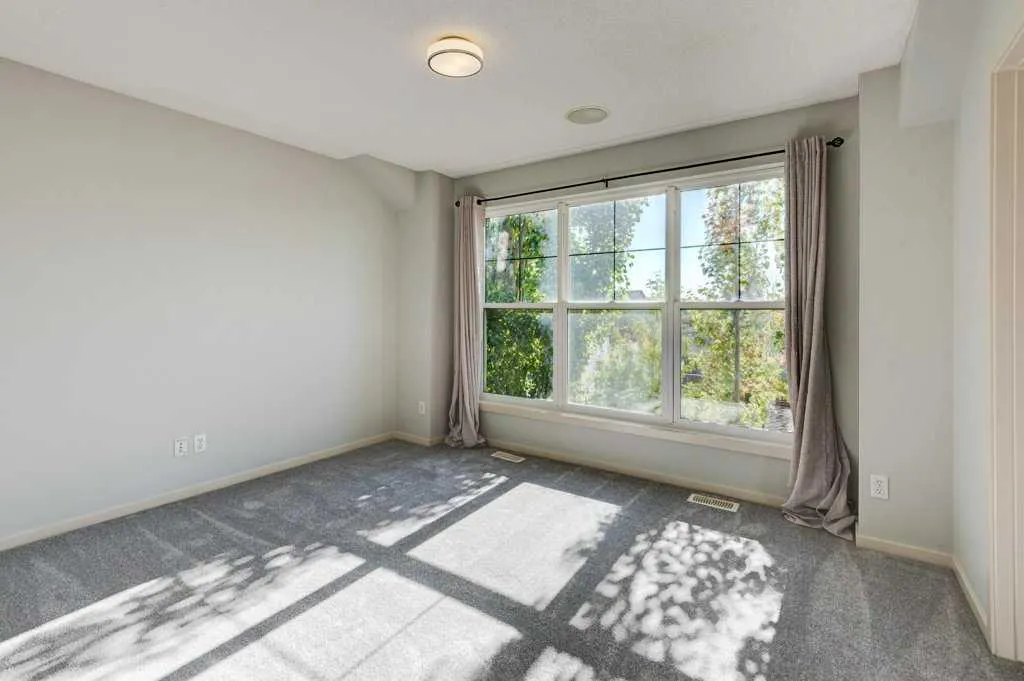 176 Walden Drive SE