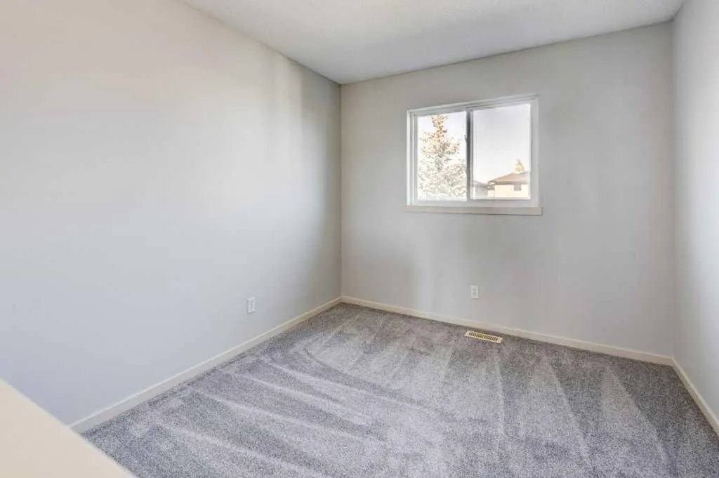 176 Walden Drive SE