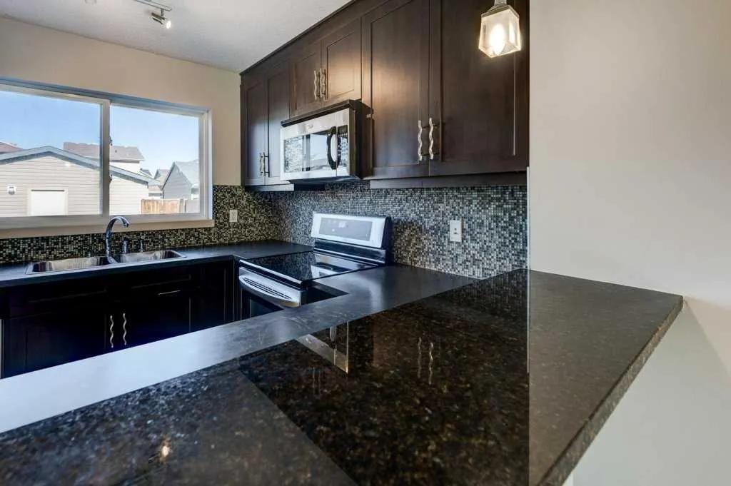 176 Walden Drive SE