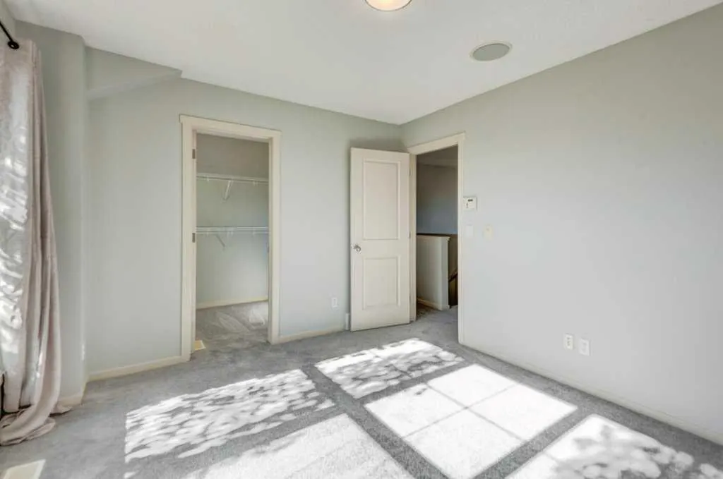 176 Walden Drive SE
