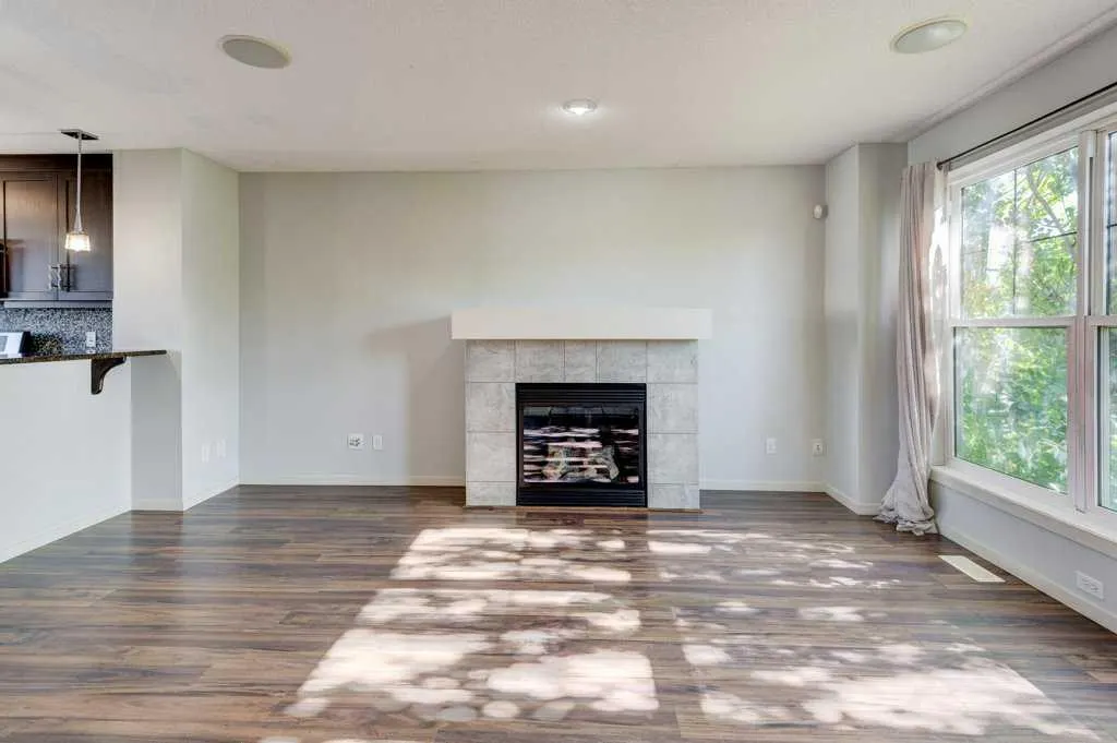 176 Walden Drive SE