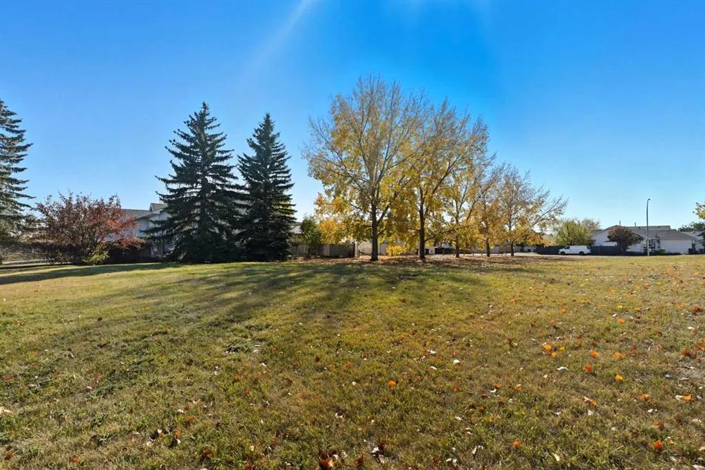 31 Applegrove Crescent SE