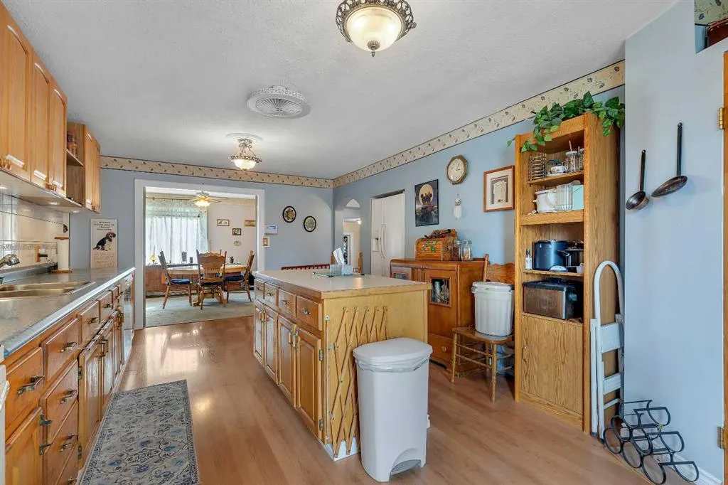 8128 Bowglen Crescent NW