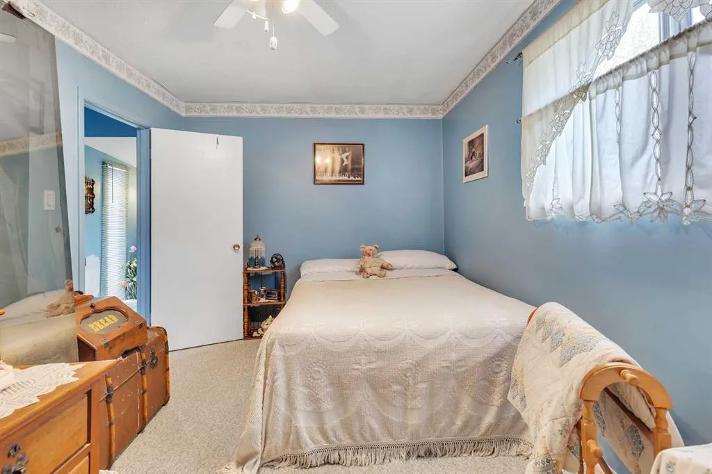 8128 Bowglen Crescent NW