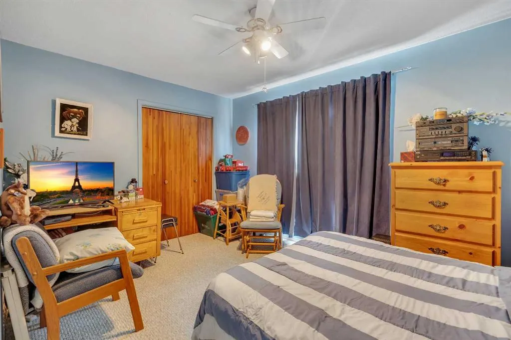 8128 Bowglen Crescent NW