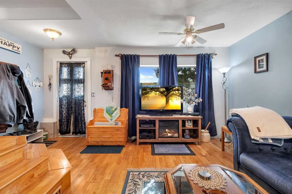 8128 Bowglen Crescent NW