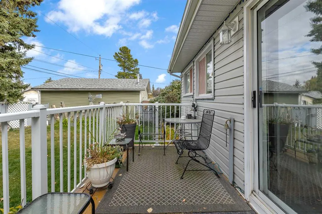 8128 Bowglen Crescent NW