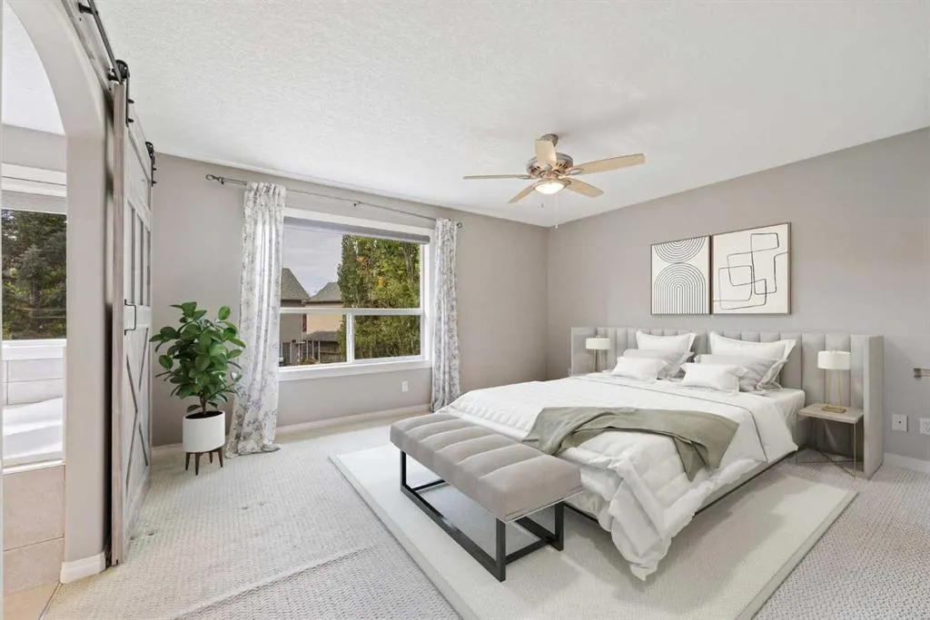 164 Strathlea Place SW