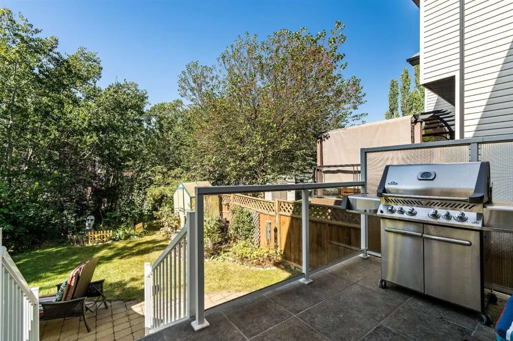 74 Rockborough Park NW