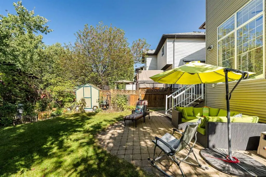 74 Rockborough Park NW