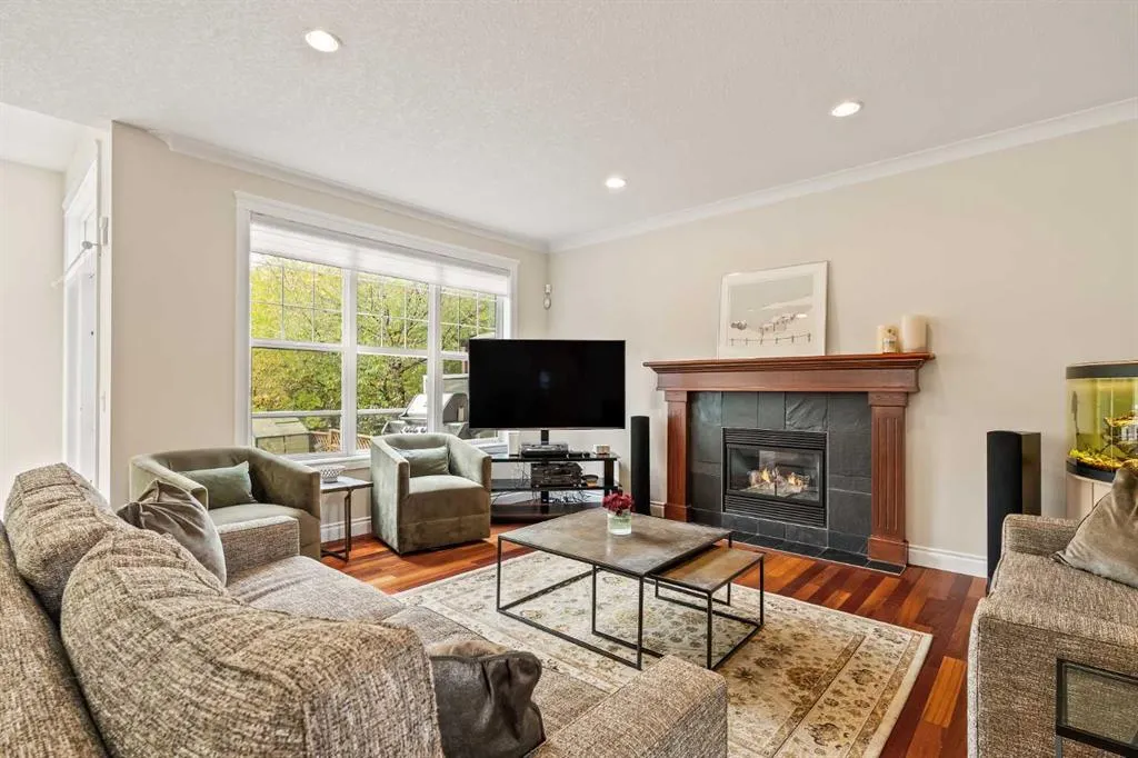 74 Rockborough Park NW