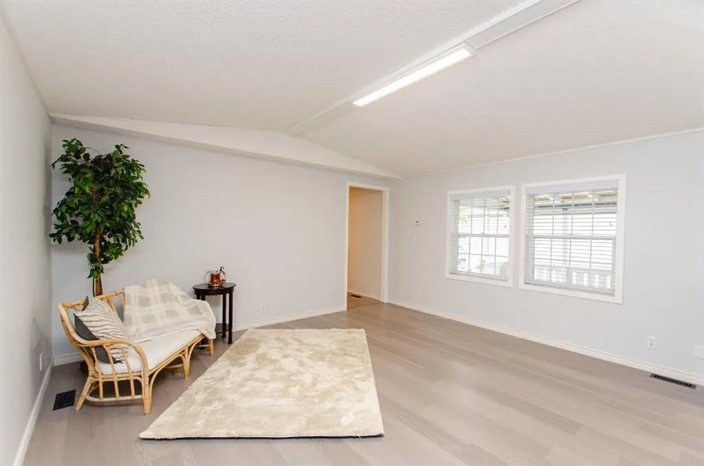 43 Parkside Drive