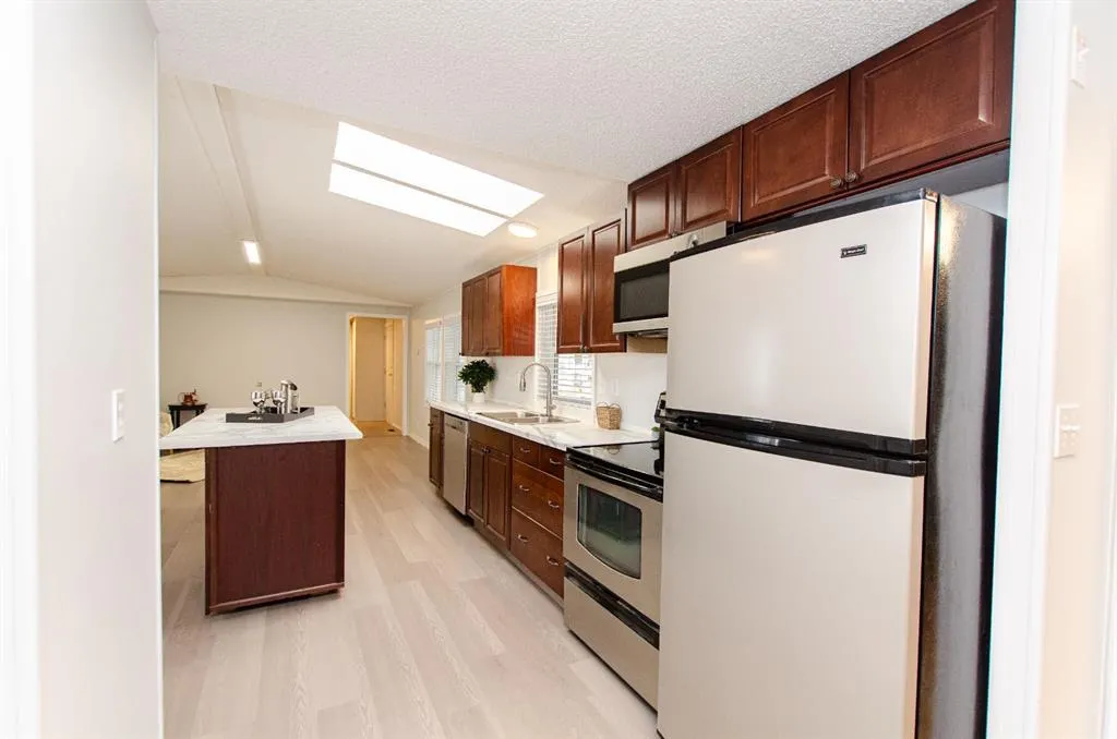 43 Parkside Drive
