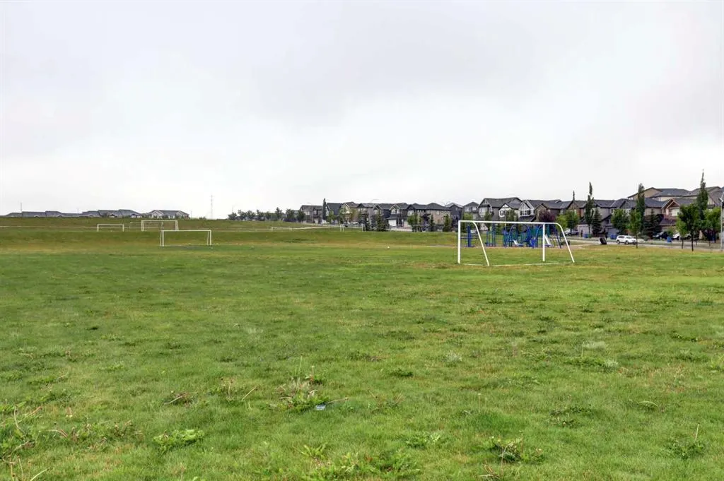 20 Nolancrest Green NW