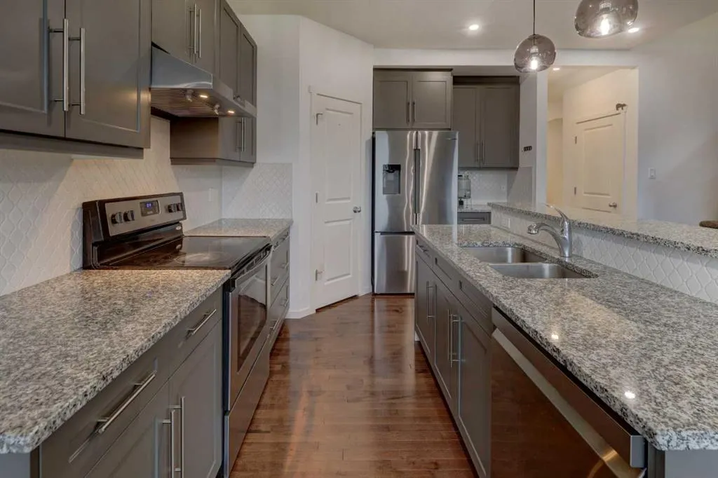 20 Nolancrest Green NW