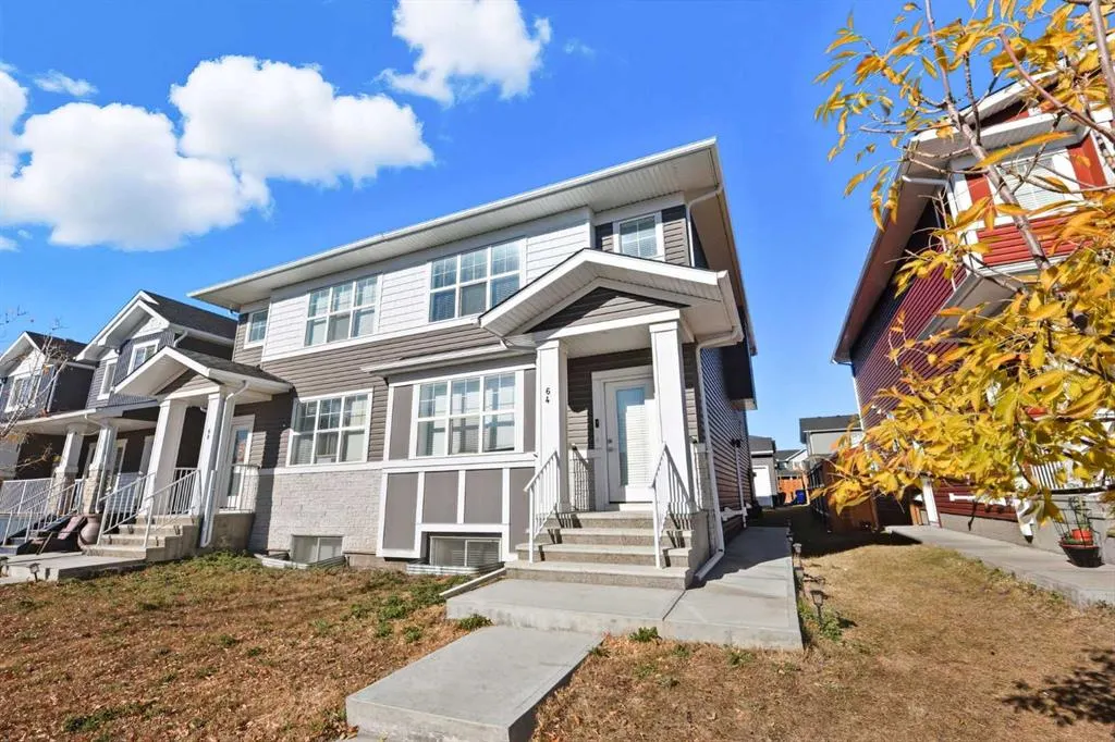 64 Red Embers Manor NE