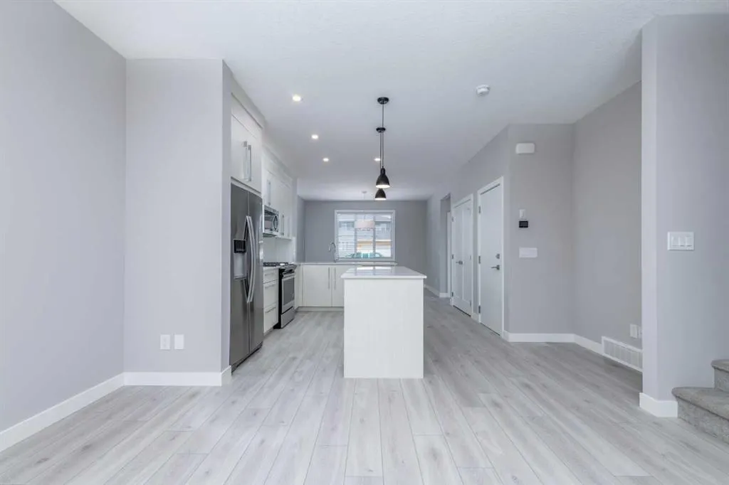 64 Red Embers Manor NE