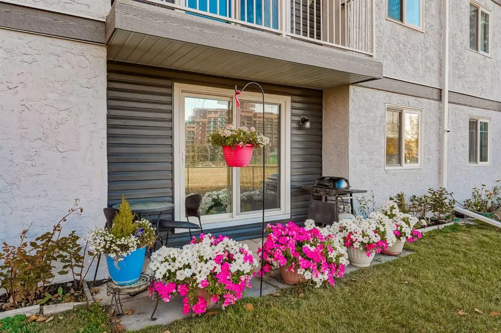 5601 Dalton Drive NW, #104D