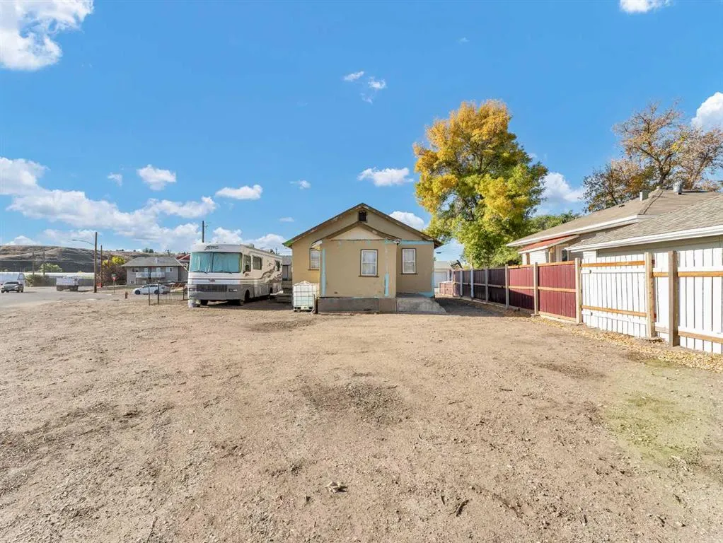 640 Pottery Street SE
