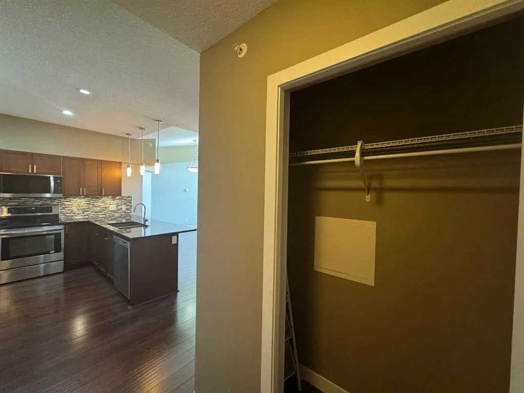 4303 1 Street NE, #528