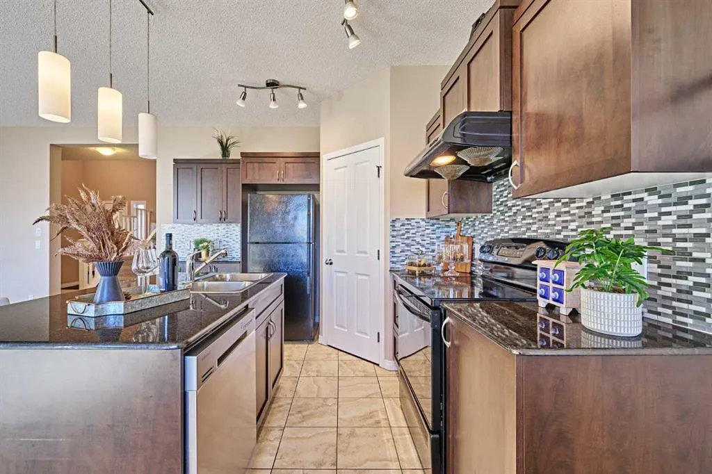 23 Panatella Bay NW