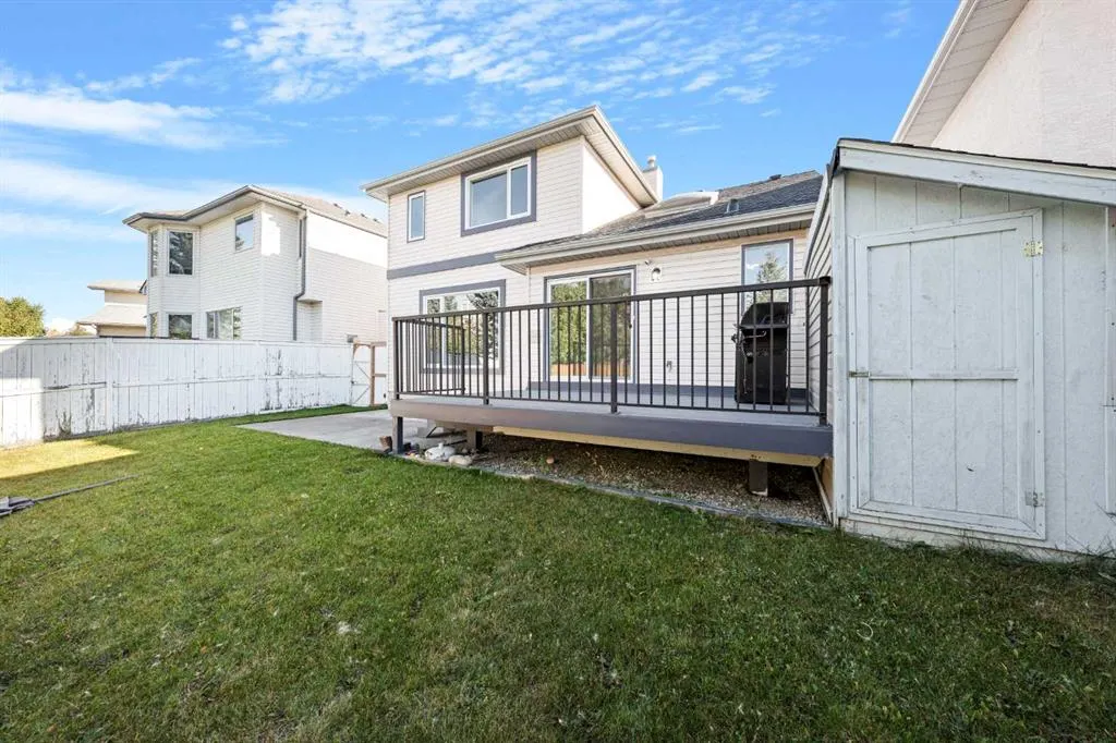 30 Hidden Circle NW