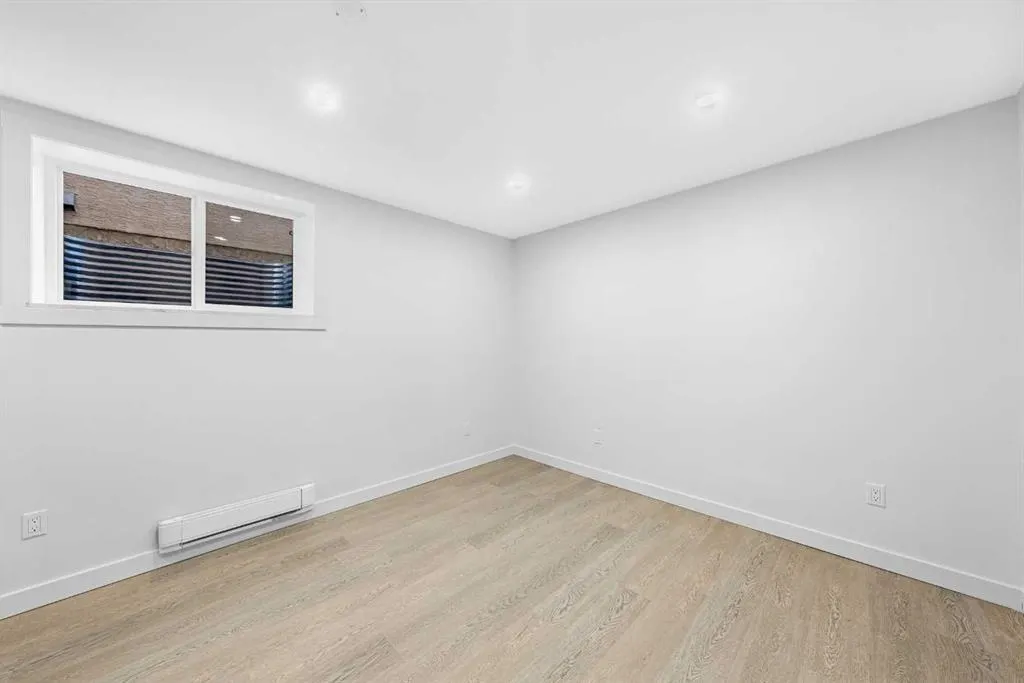 30 Hidden Circle NW