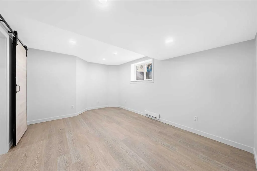 30 Hidden Circle NW
